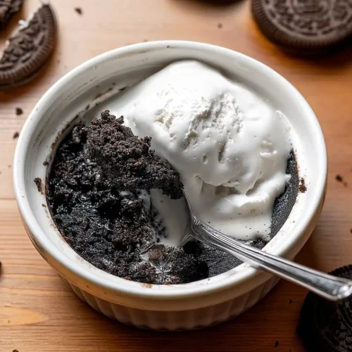 The Easiest Oreo Mug Cake (2 Ingredients!) 5 Oreo Mug Cake (2 Ingredients!)