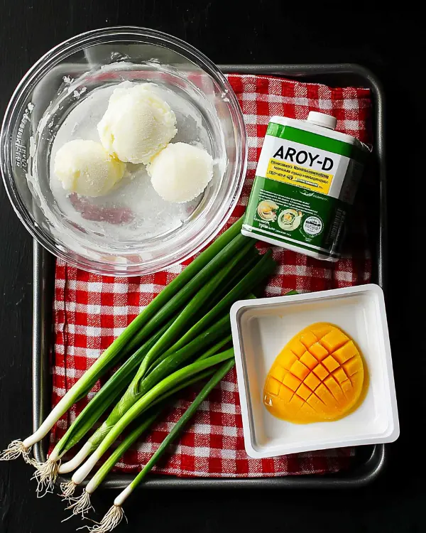 asian coconut cream dessert