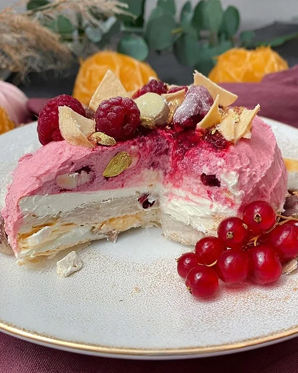 Perfect Vacherin Glace Dessert 2 french vacherin dessert
