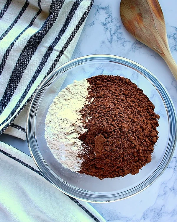 Easy Chocolate Cake One Bowl 3 one bowl chocolate cake