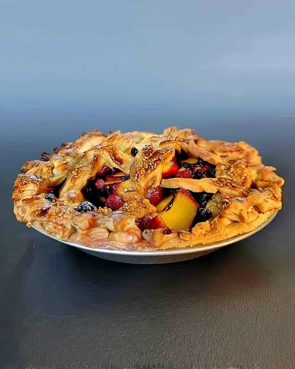 Fresh Peach and Raspberry Pie 3 peach raspberry pie recipe