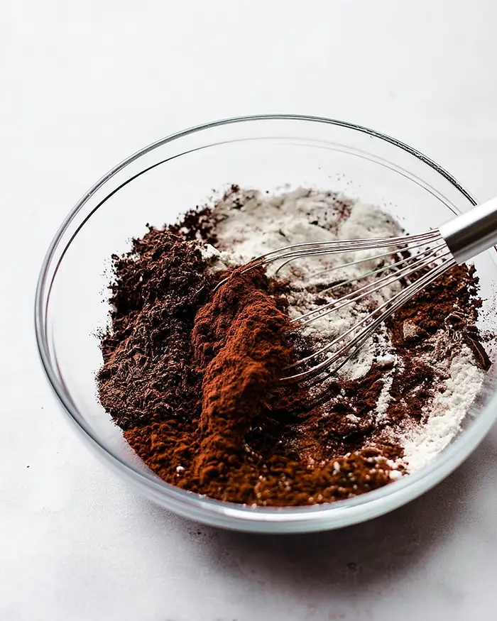 cookies and cream chocolate bar