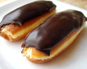 eclair donut