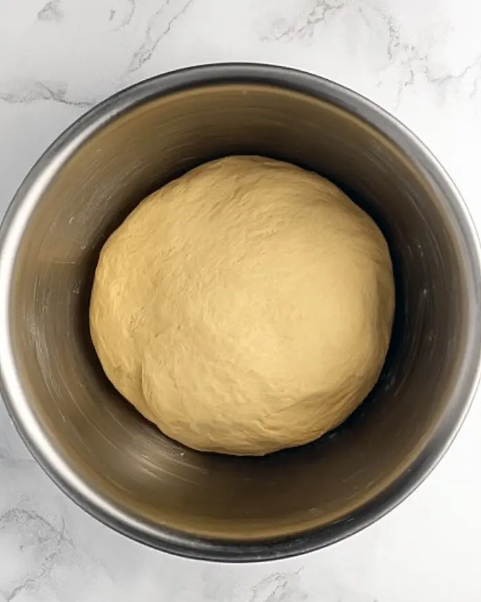 Strawberry Cinnamon Roll How to