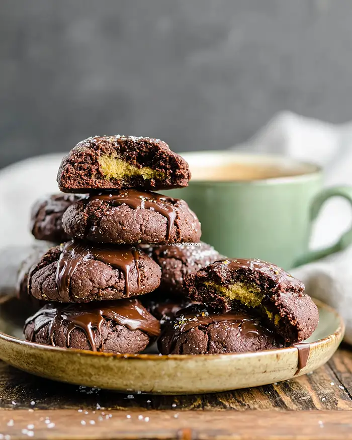 pistachio dubai chocolate cookies