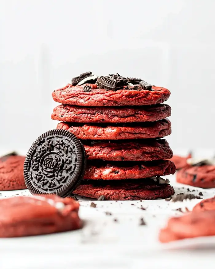 red velvet cookies with oreos