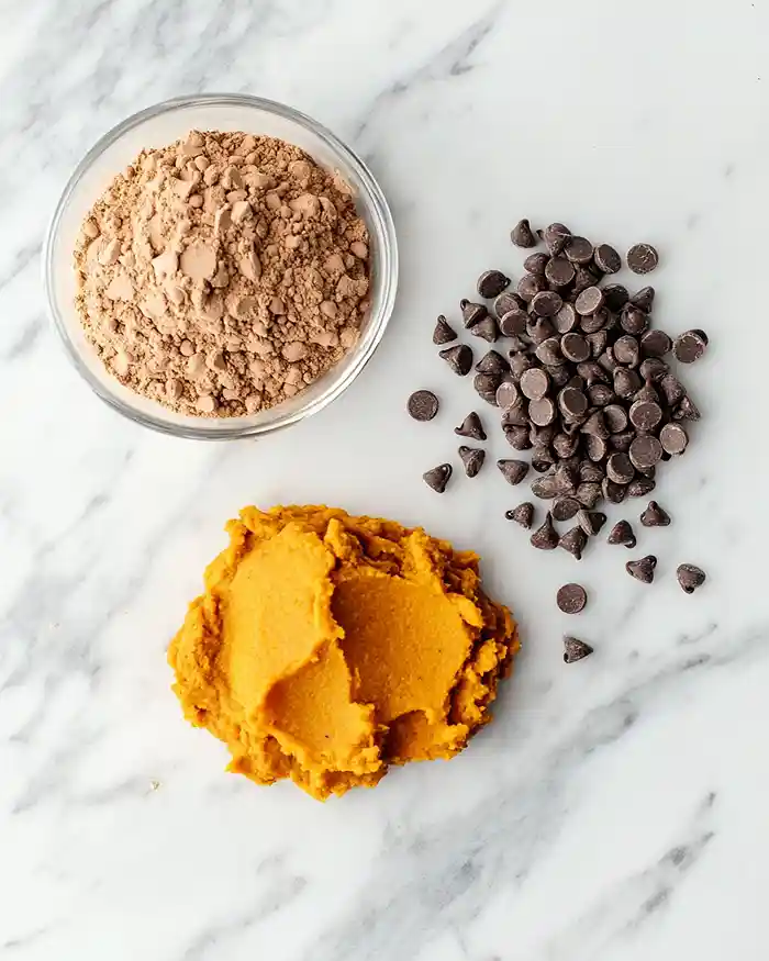 pumpkin chocolate chip cookies 3 ingredients Ingredients